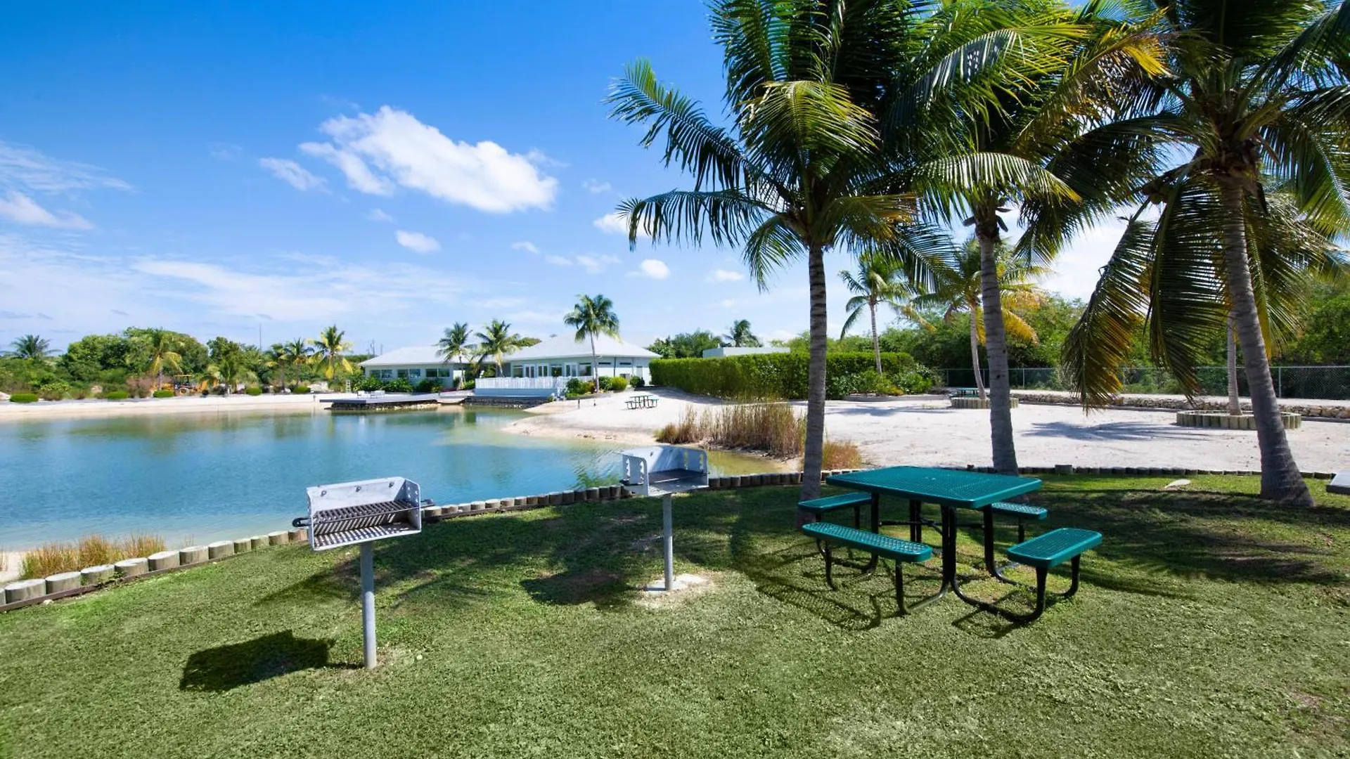Summertime Suites #54 West Bay Hébergement de vacances